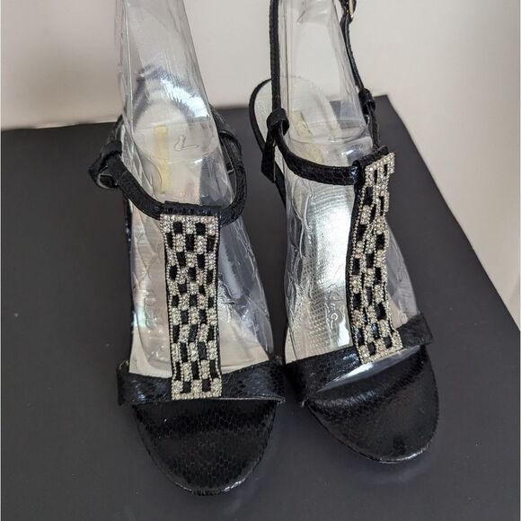 Celeste Black Rhinestone Heels – Size 7 – Strappy T-Strap Sandals - Picture 7 of 13